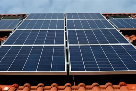 光伏發(fā)電安裝價(jià)格多少錢一平方米？