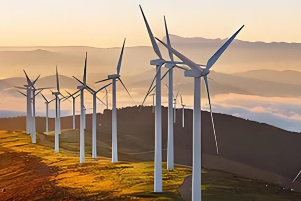 風(fēng)力發(fā)電機(jī)的葉片一般用什么材料來(lái)制作？ 圖1